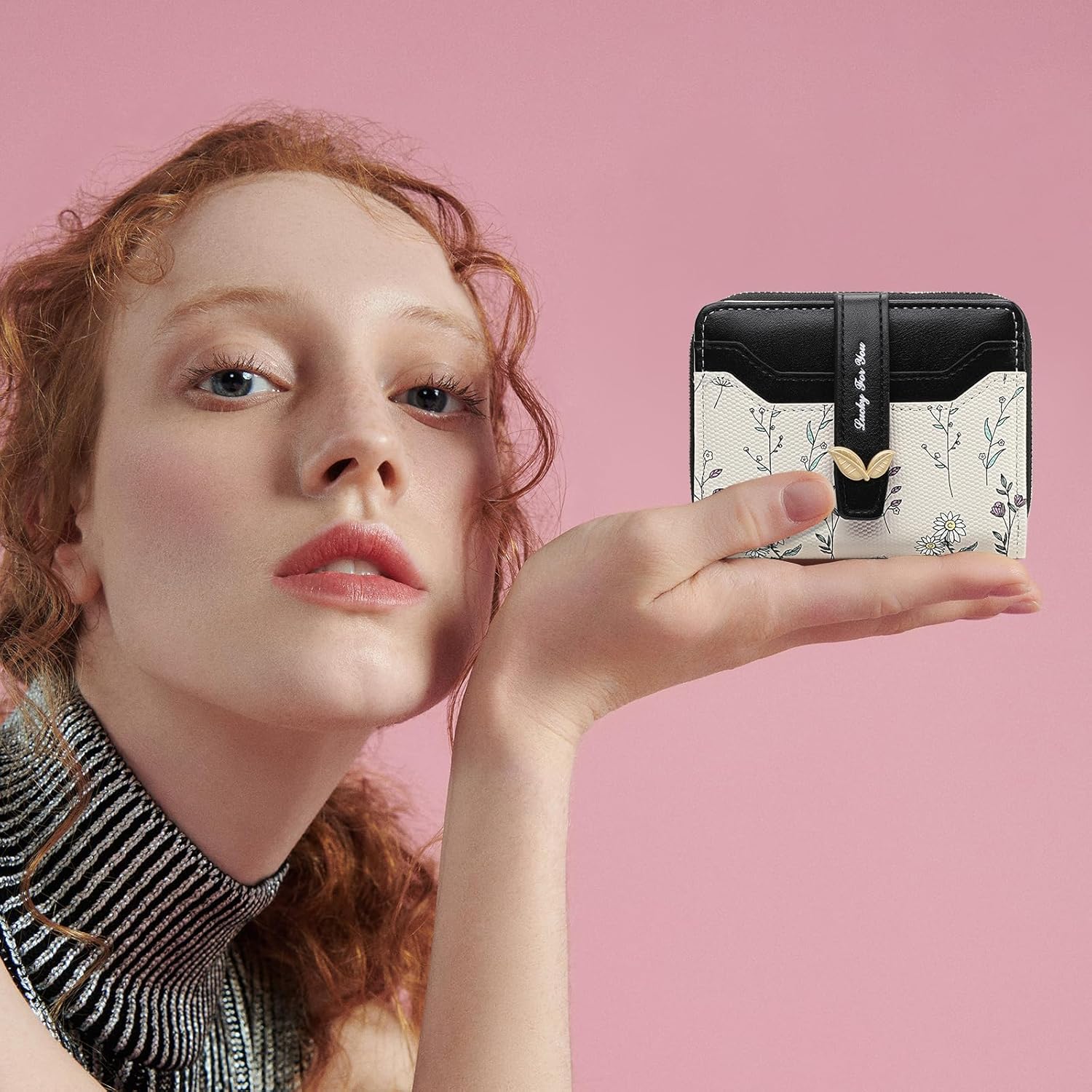 GAEKEAO Purses for Women Small Ladies Purse Cute Leather Bifold Compact Womens Wallet RFID Blocking with Zipper Pocket ID Window Black