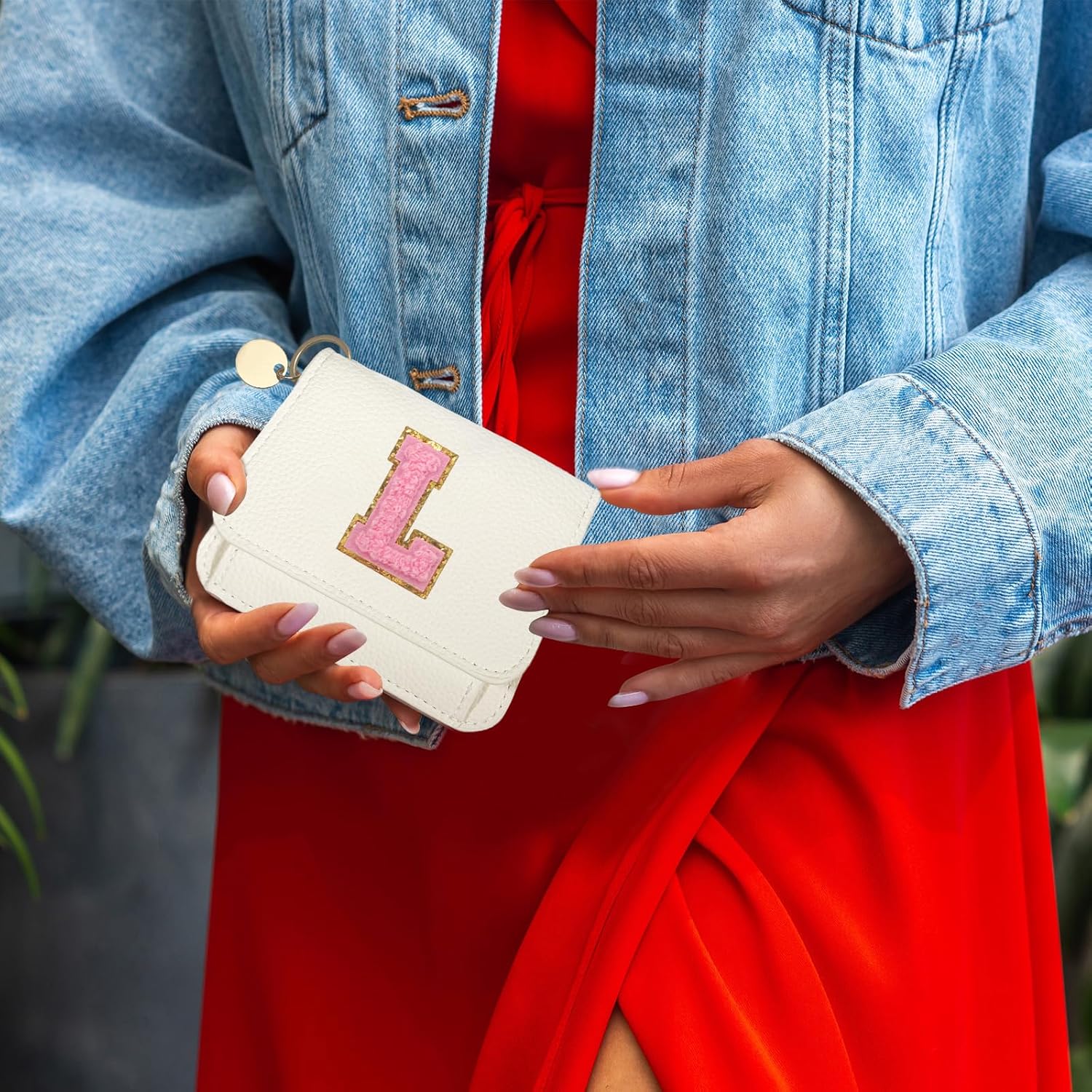 Girls Wallet, Initial Women's Wallets, White Small Wallet for Kids with 5 Card Slots Holder, Personalised Purses Gifts for Girls and Women, Birthday Gift, Christmas Gifts, Travelling Wallets Gift (L)